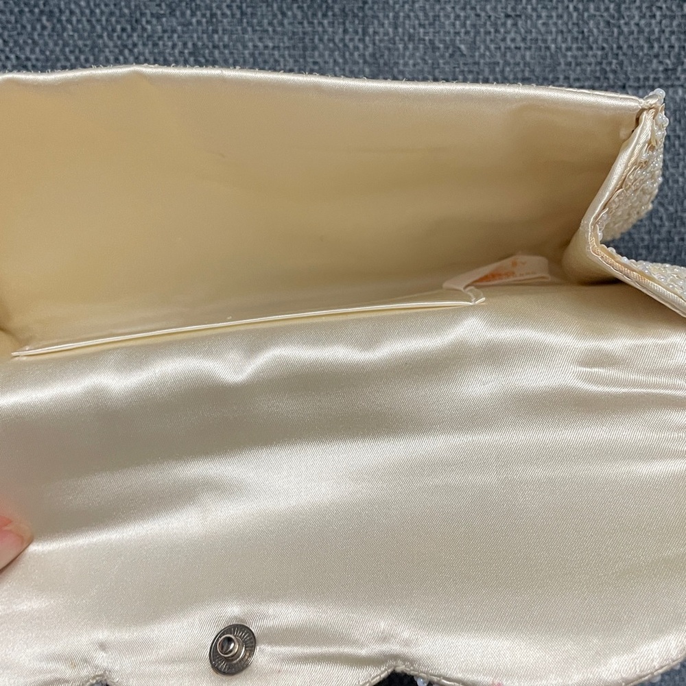VTG WALBORG BEADED CLUTCH - Picture 9 of 17
